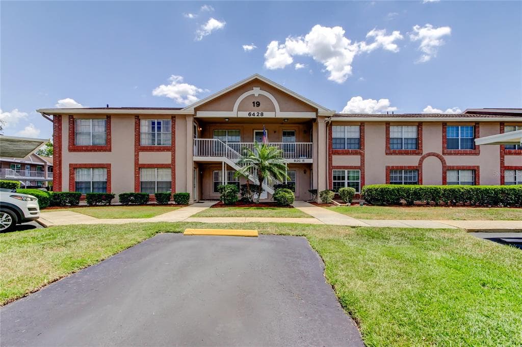 6428 GLORIA DRIVE UNIT 21 NEW PORT RICHEY, FL 34653