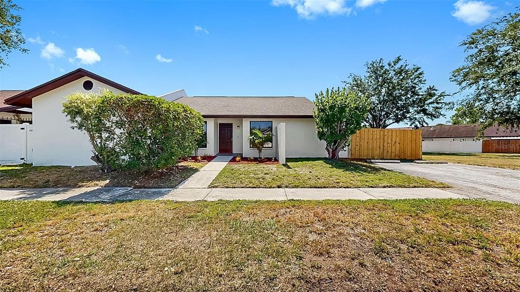 11301 HEDGEMORE DRIVE TAMPA, FL 33624
