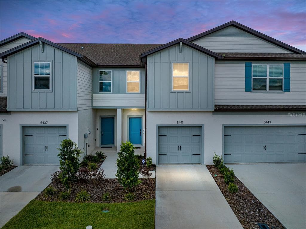 5441 ELMVIEW CROSSING WESLEY CHAPEL, FL 33545