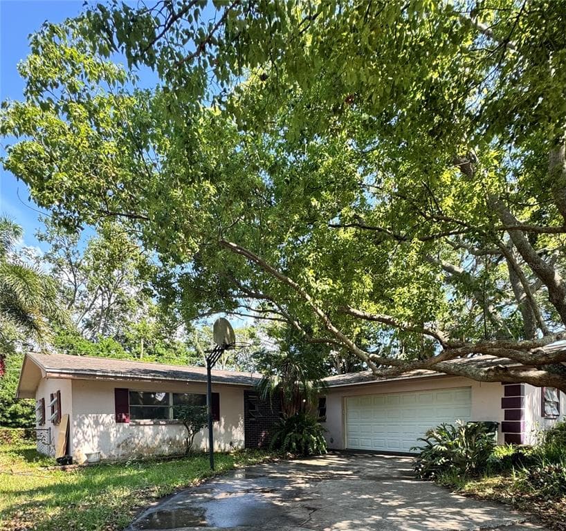 977 GERSHWIN DRIVE