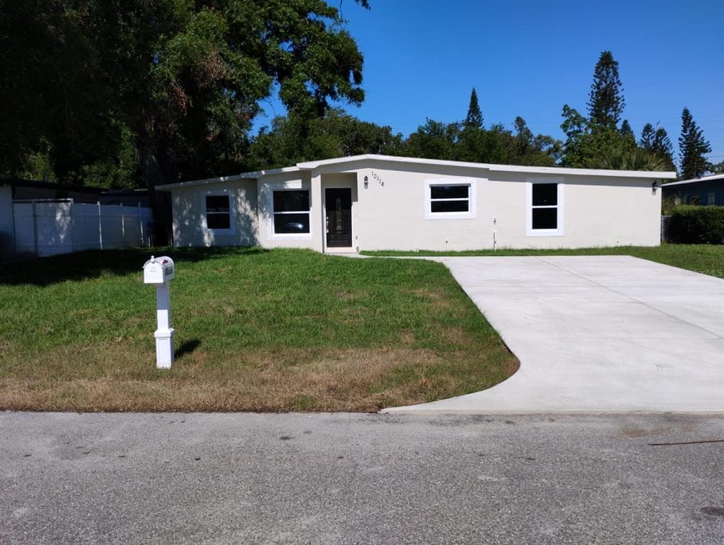 10116 N HIGHLAND AVENUE