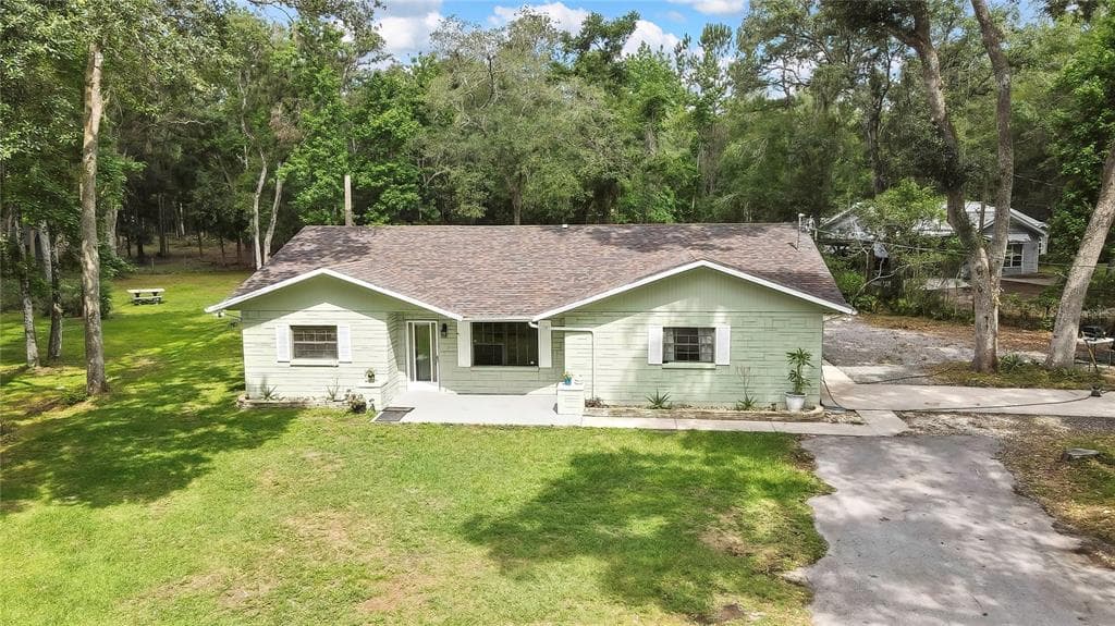 5113 CEDAR LANE