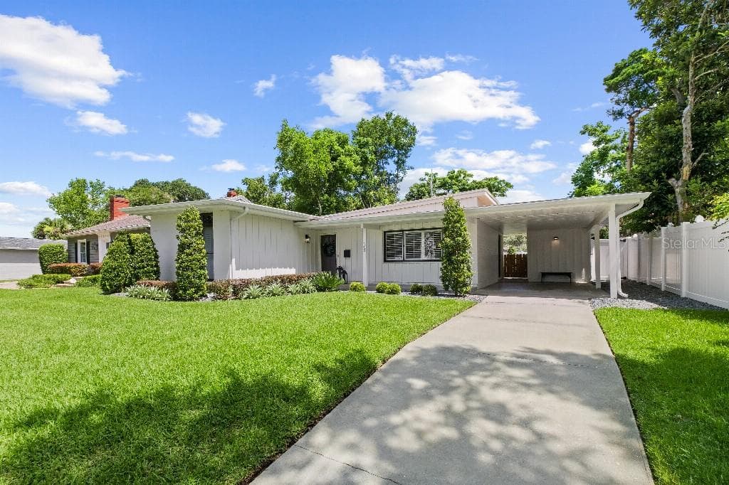1105 CHICHESTER STREET ORLANDO, FL 32803