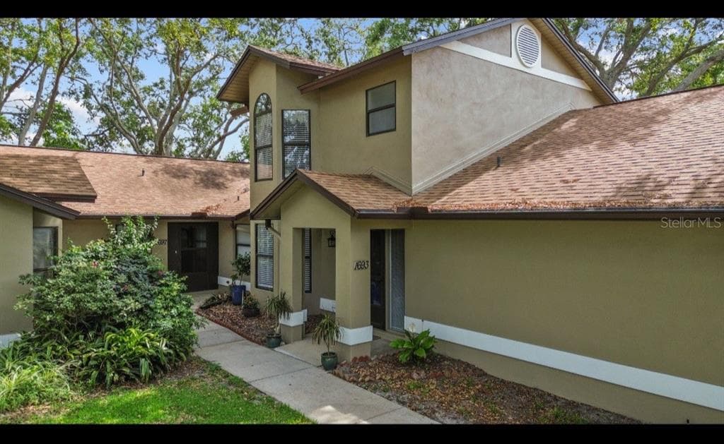 1693 FRY COURT DUNEDIN, FL 34698