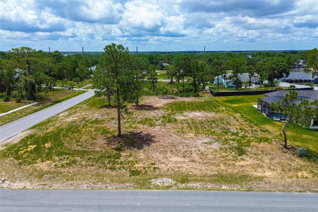 13270 LAUREN DRIVE SPRING HILL, FL 34609
