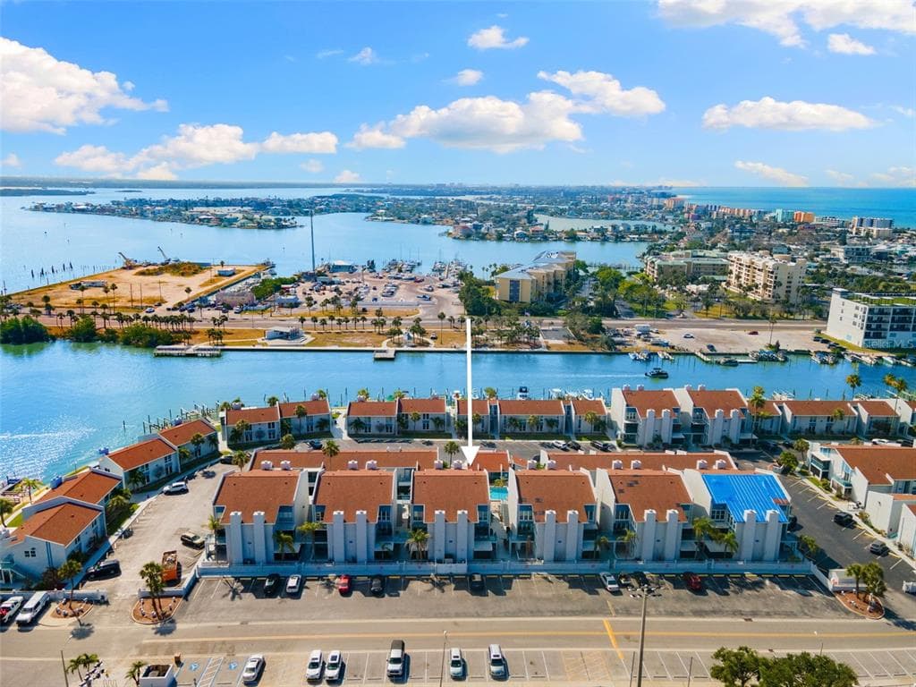 337 REX PLACE UNIT G MADEIRA BEACH, FL 33708