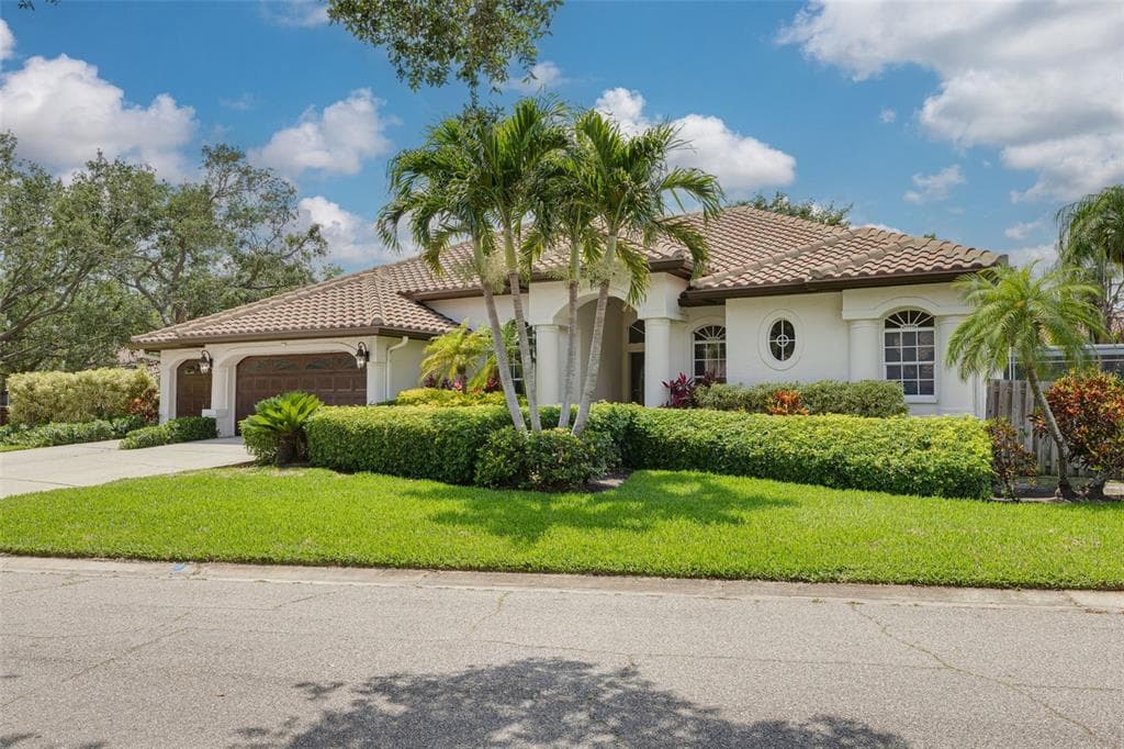 4766 ROYAL PALM CIRCLE NE ST PETERSBURG, FL 33703