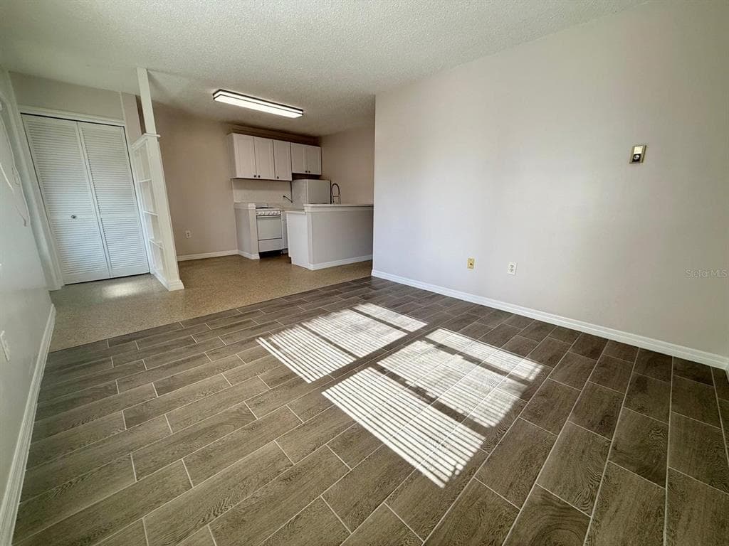7317 46TH AVENUE N UNIT 3 ST PETERSBURG, FL 33709