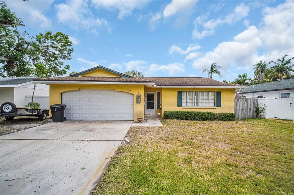 5920 DENVER STREET NE ST PETERSBURG, FL 33703