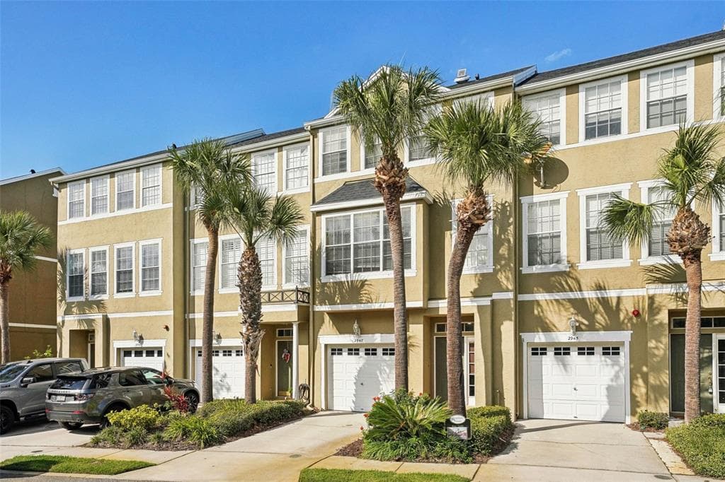 2947 BAYSHORE POINTE DRIVE TAMPA, FL 33611