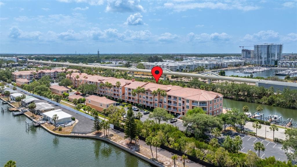 5000 CULBREATH KEY WAY UNIT 8-319 TAMPA, FL 33611
