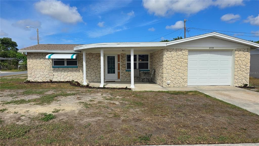 2035 ERIN DRIVE HOLIDAY, FL 34690