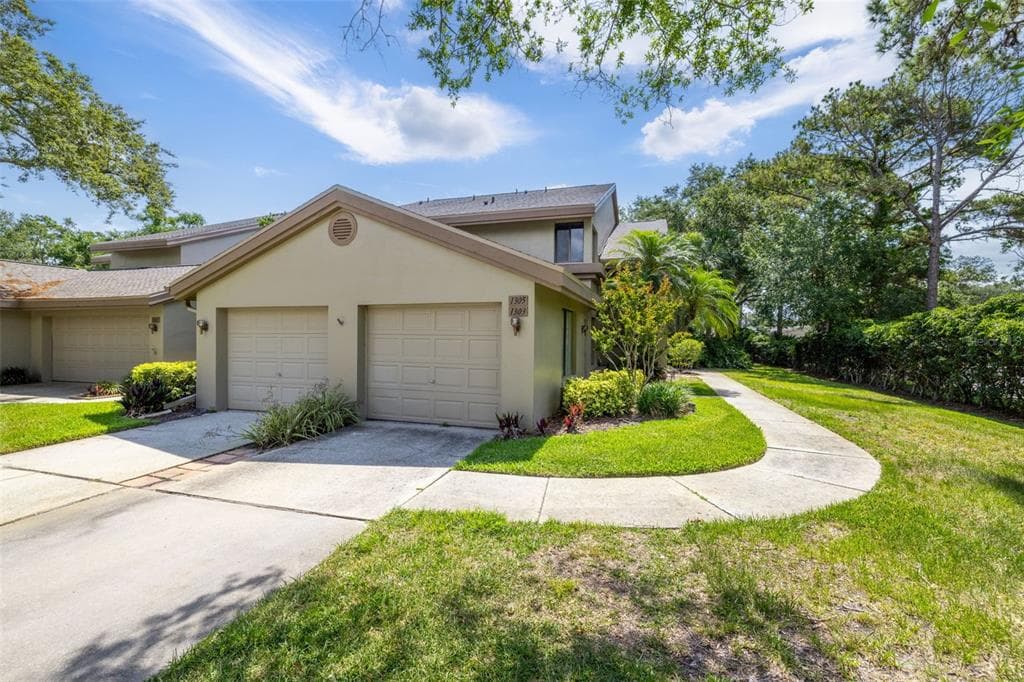 3066 LANDMARK BOULEVARD UNIT 1305 PALM HARBOR, FL 34684