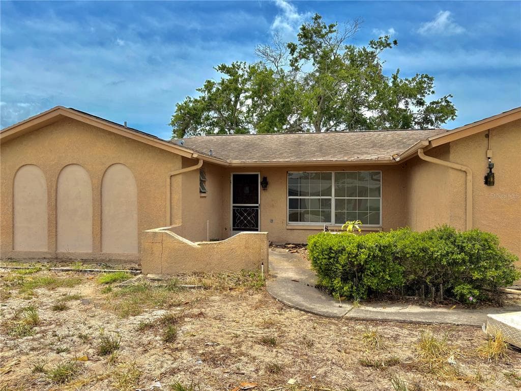 1055 RUSHMORE DRIVE HOLIDAY, FL 34690