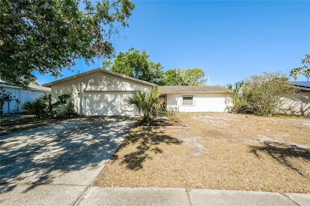 3719 GREENFORD STREET VALRICO, FL 33596