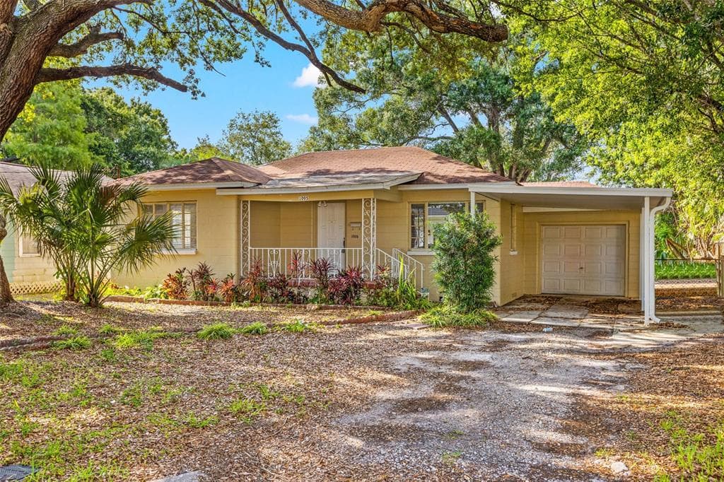 1005 W WOODLAWN AVENUE TAMPA, FL 33603