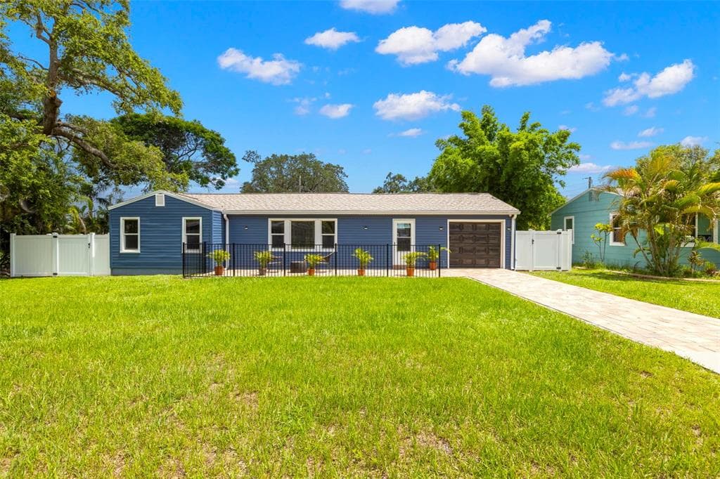 522 NORFOLK STREET DUNEDIN, FL 34698
