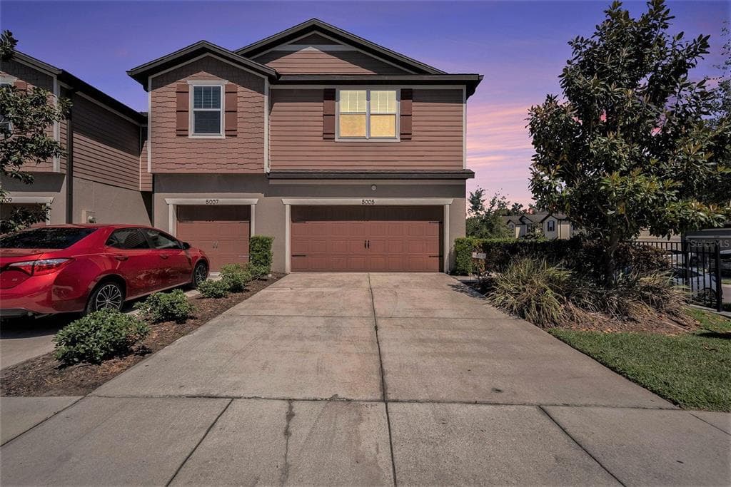 5005 BLUE LATAN LANE TAMPA, FL 33610