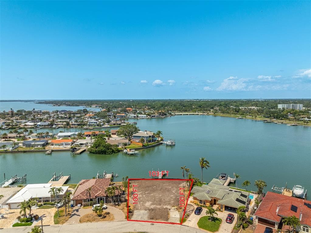 7821 3RD AVENUE S ST PETERSBURG, FL 33707