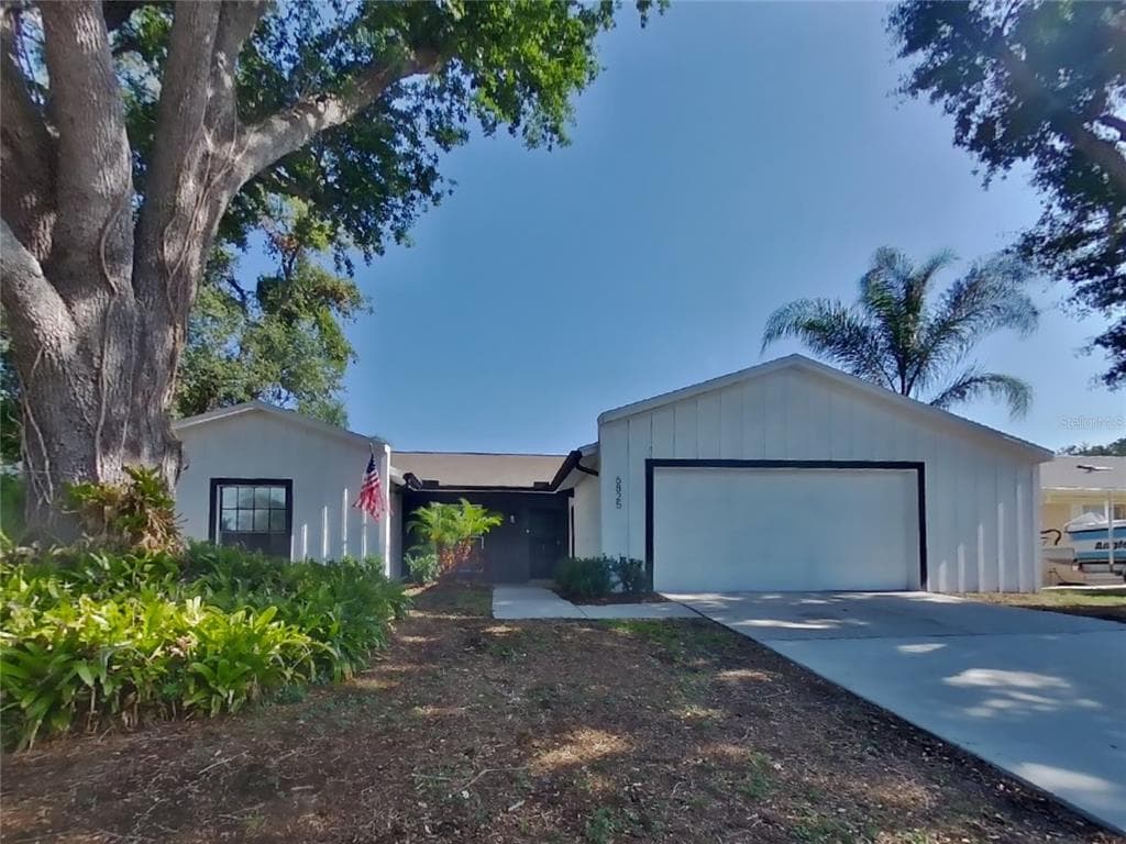 6825 MITCHELL CIRCLE TAMPA, FL 33634