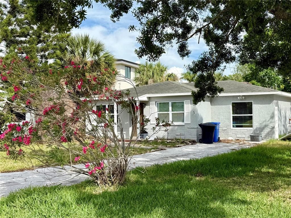 1910 NEW HAMPSHIRE AVENUE NE ST PETERSBURG, FL 33703