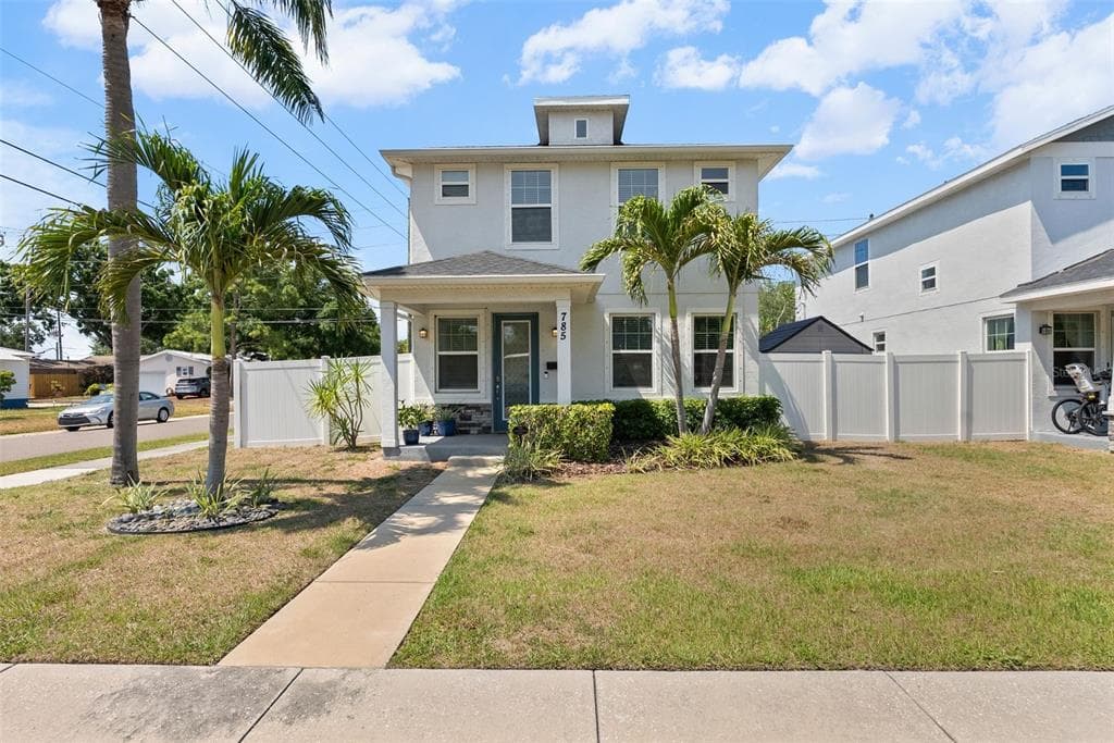 785 52ND AVENUE N ST PETERSBURG, FL 33703