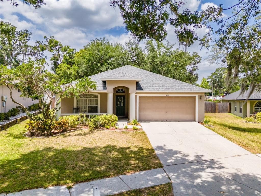 412 HENDERSON AVENUE SEFFNER, FL 33584