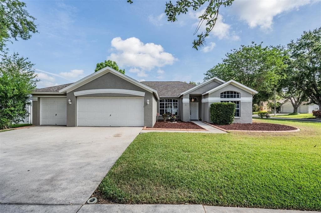 4708 RANCH GROVE COURT VALRICO, FL 33596