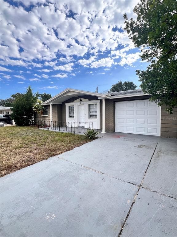 4136 PINEFIELD AVENUE HOLIDAY, FL 34691