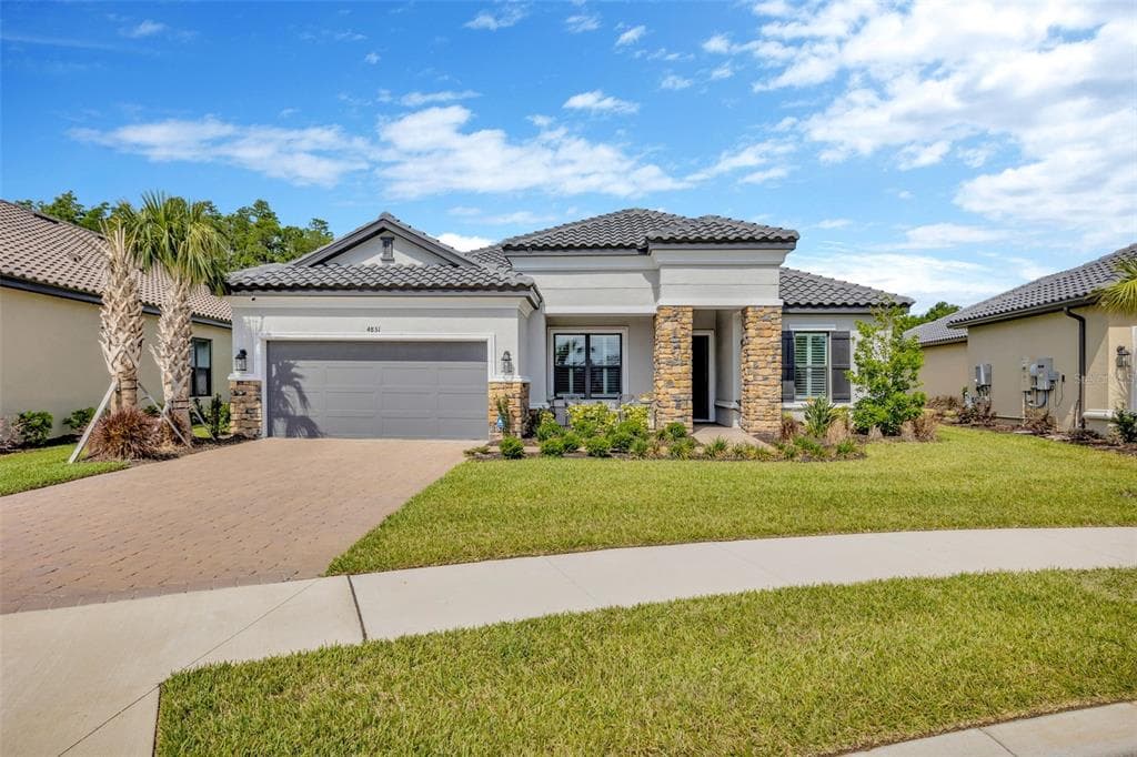 4831 ROSATTI ROAD WESLEY CHAPEL, FL 33543