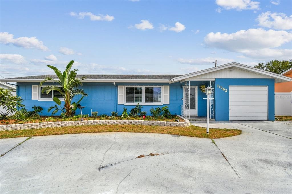 11762 82ND TERRACE SEMINOLE, FL 33772