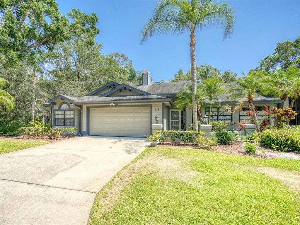934 LUCAS LANE OLDSMAR, FL 34677