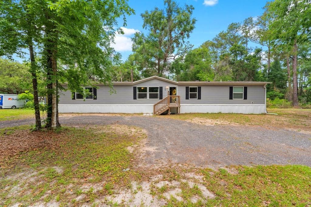 7089 HILTON DRIVE BROOKSVILLE, FL 34601
