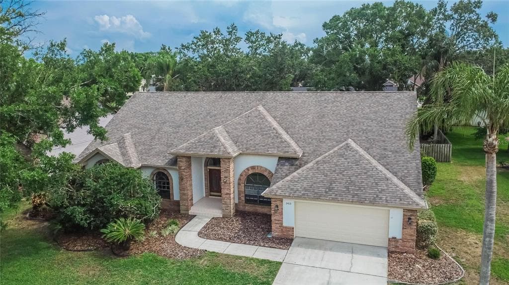 2413 BUCKHORN RUN DRIVE VALRICO, FL 33596