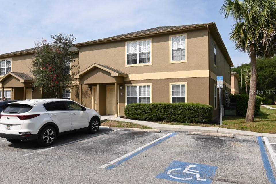 5914 WILLOW RIDGE DRIVE UNIT 102 ZEPHYRHILLS, FL 33541