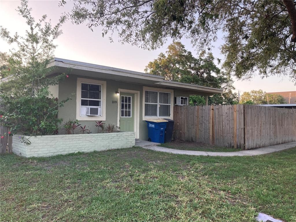 109 S HERCULES AVENUE CLEARWATER, FL 33765