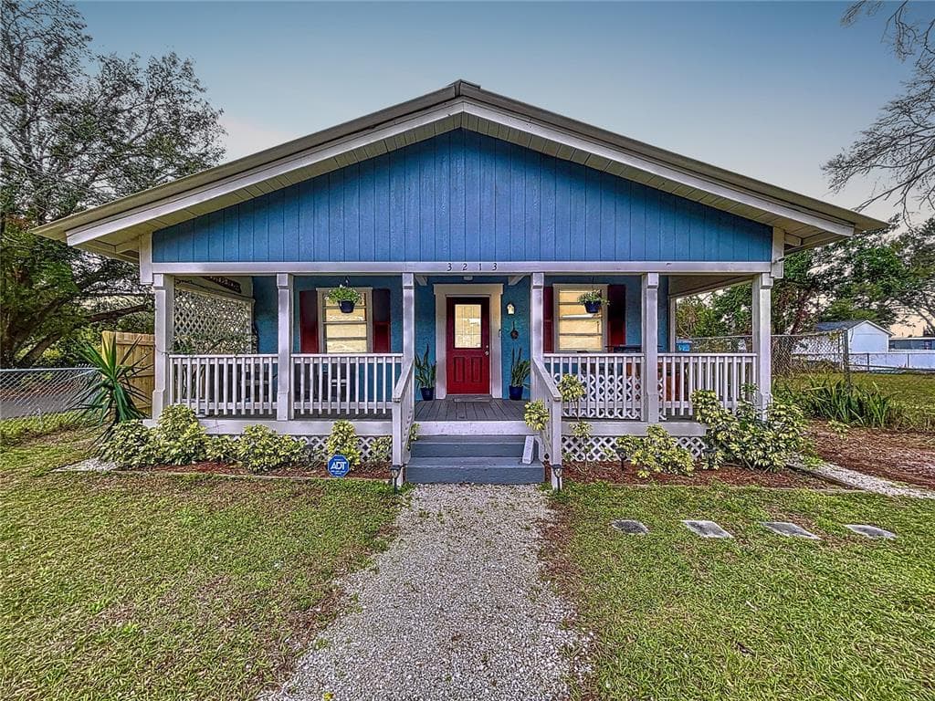 3213 E GENESEE STREET TAMPA, FL 33610