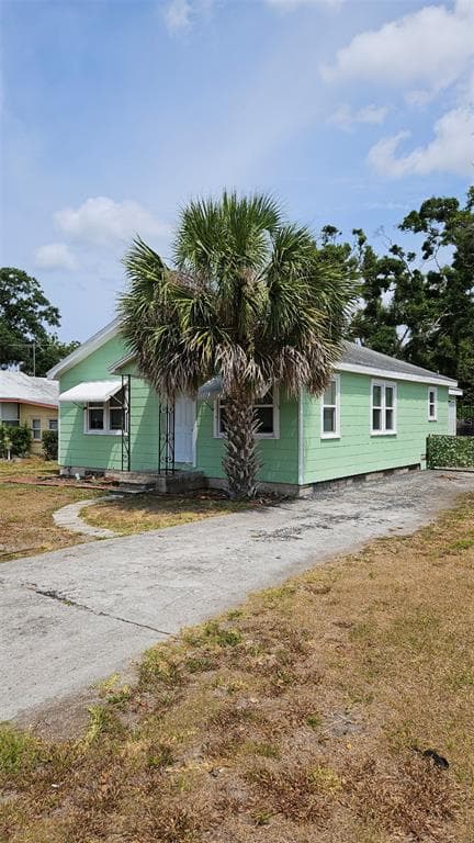 3825 49TH AVENUE N ST PETERSBURG, FL 33714