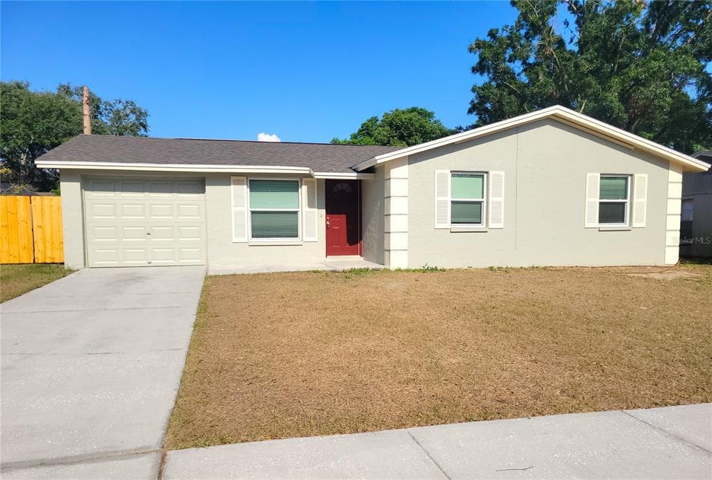 906 BALMORAL PLACE VALRICO, FL 33594