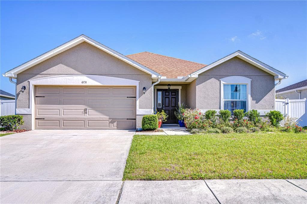 6731 CASTLE GREEN PLACE ZEPHYRHILLS, FL 33541