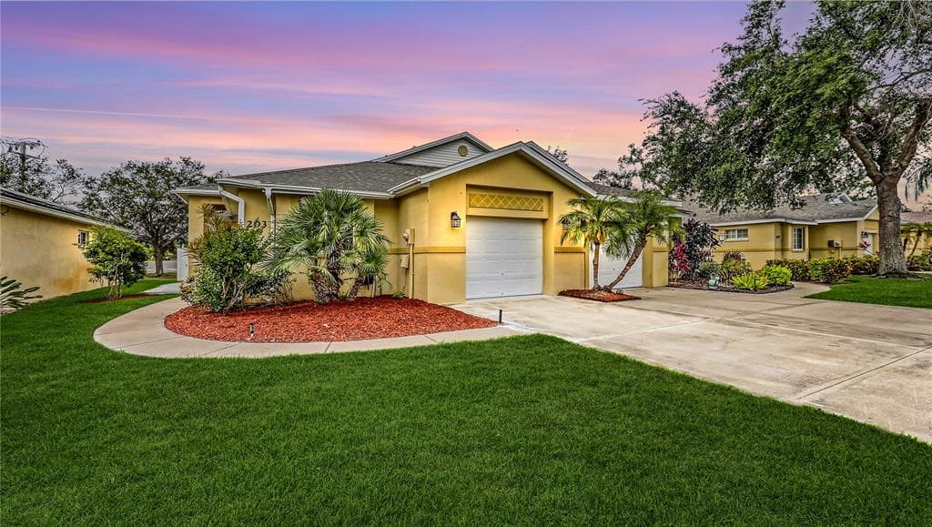 203 28TH STREET W PALMETTO, FL 34221