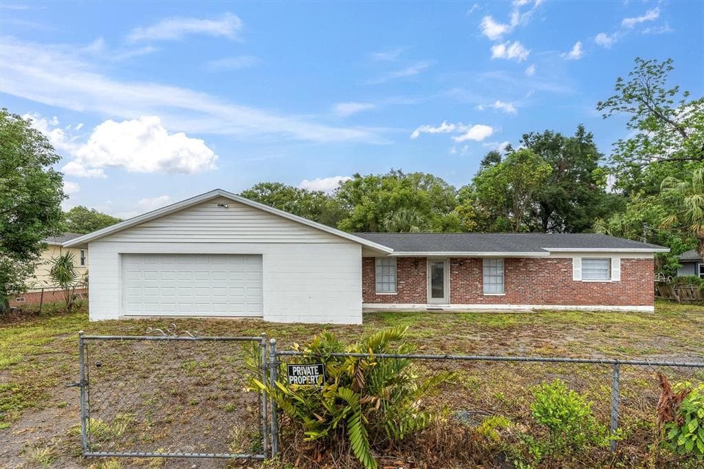 9309 N ELMER STREET TAMPA, FL 33612