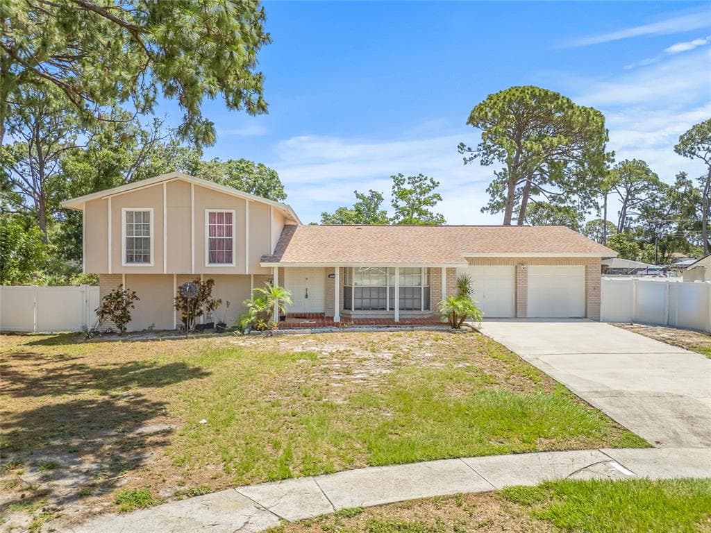 6607 LARIMER DRIVE TAMPA, FL 33615