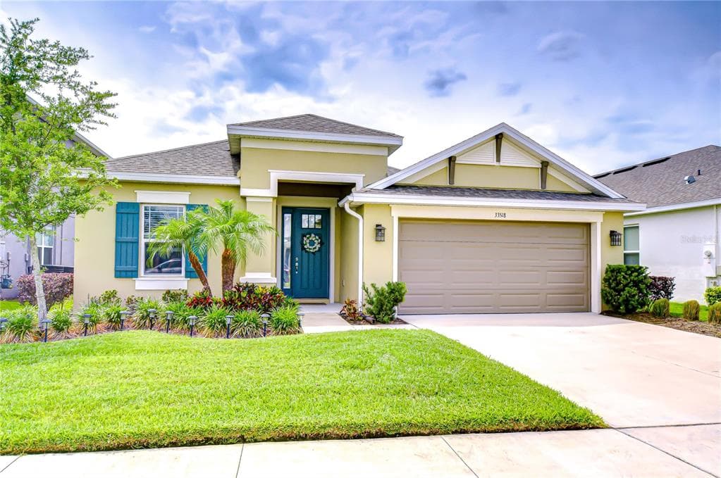 33518 CASTAWAY LOOP WESLEY CHAPEL, FL 33543