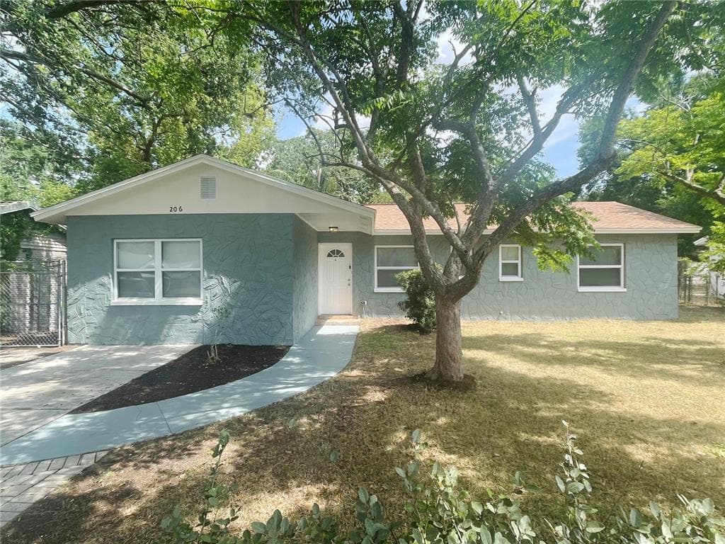 206 CIRCLE HILL DRIVE BRANDON, FL 33510
