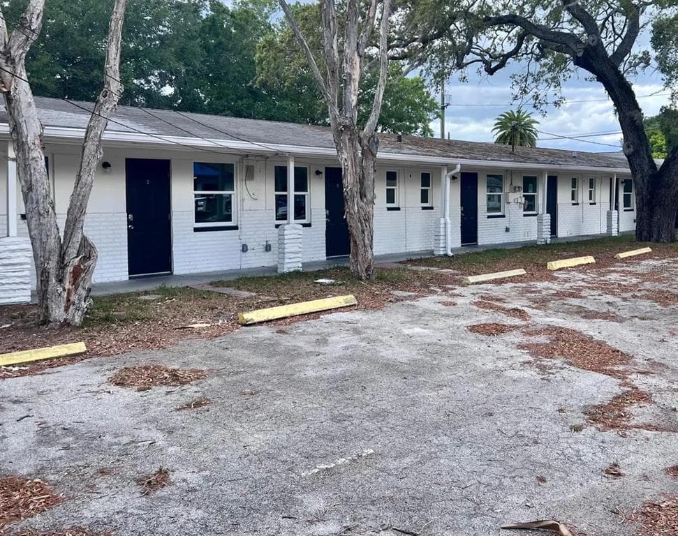 707 ROSERY ROAD NW UNIT 3 LARGO, FL 33770