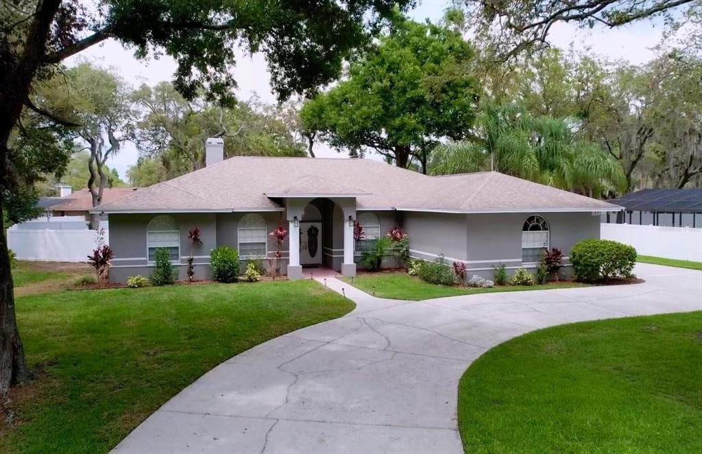 1634 LADY BOWERS TRAIL LAKELAND, FL 33809