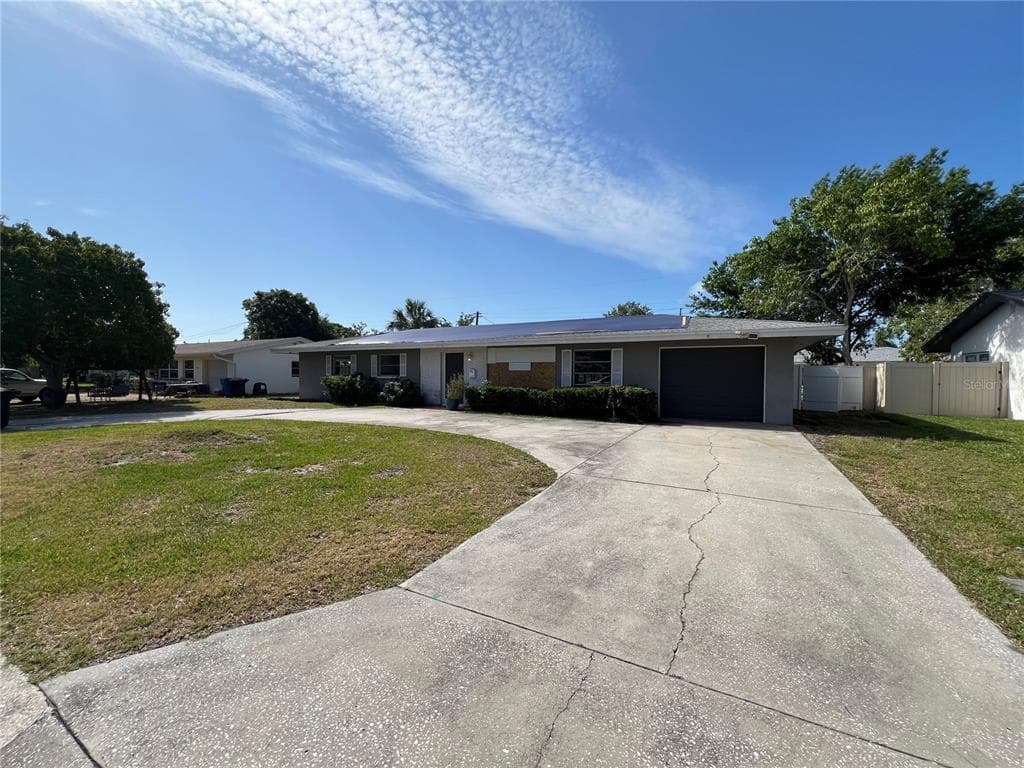 378 79TH AVENUE NE ST PETERSBURG, FL 33702