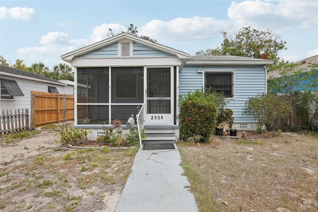 2034 UPTON COURT S ST PETERSBURG, FL 33712