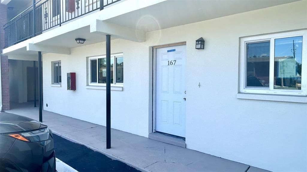 4560 OVERLOOK DRIVE NE UNIT 167 ST PETERSBURG, FL 33703